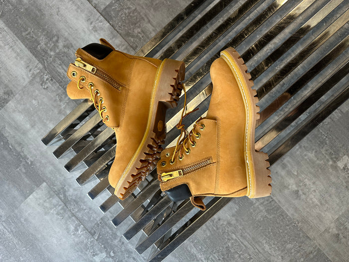Stussy Wheat Boots (USED, NO BOX) | Vitnage Clothing Store Canada
