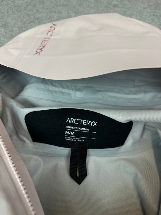 Women’s Arc’teryx Sentinel Jacket Alpine Rose Pink | Vitnage Clothing Store Canada