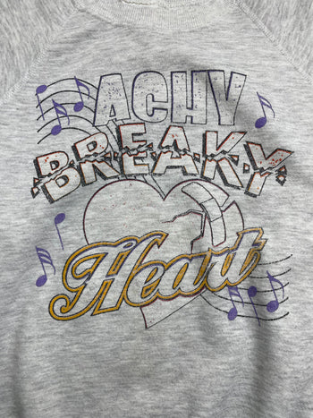 (M) Vintage 90s Achy Breaky Heart Sweatshirt Grey