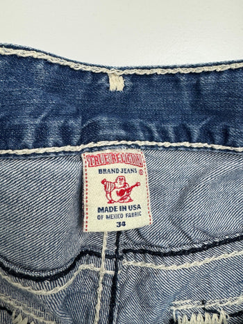 (36) Vintage Y2K True Religion Straight-Cut Jeans