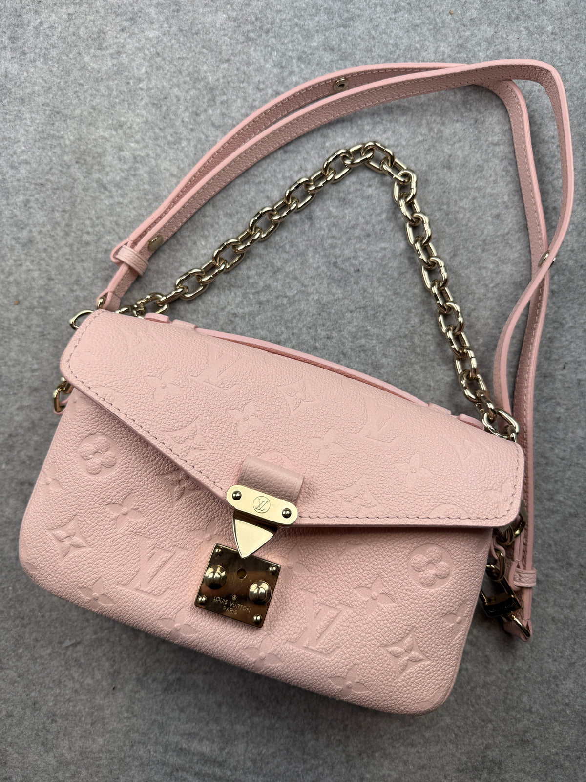 Louis Vuitton Monogram Pochette Metis East West Handbag Pink