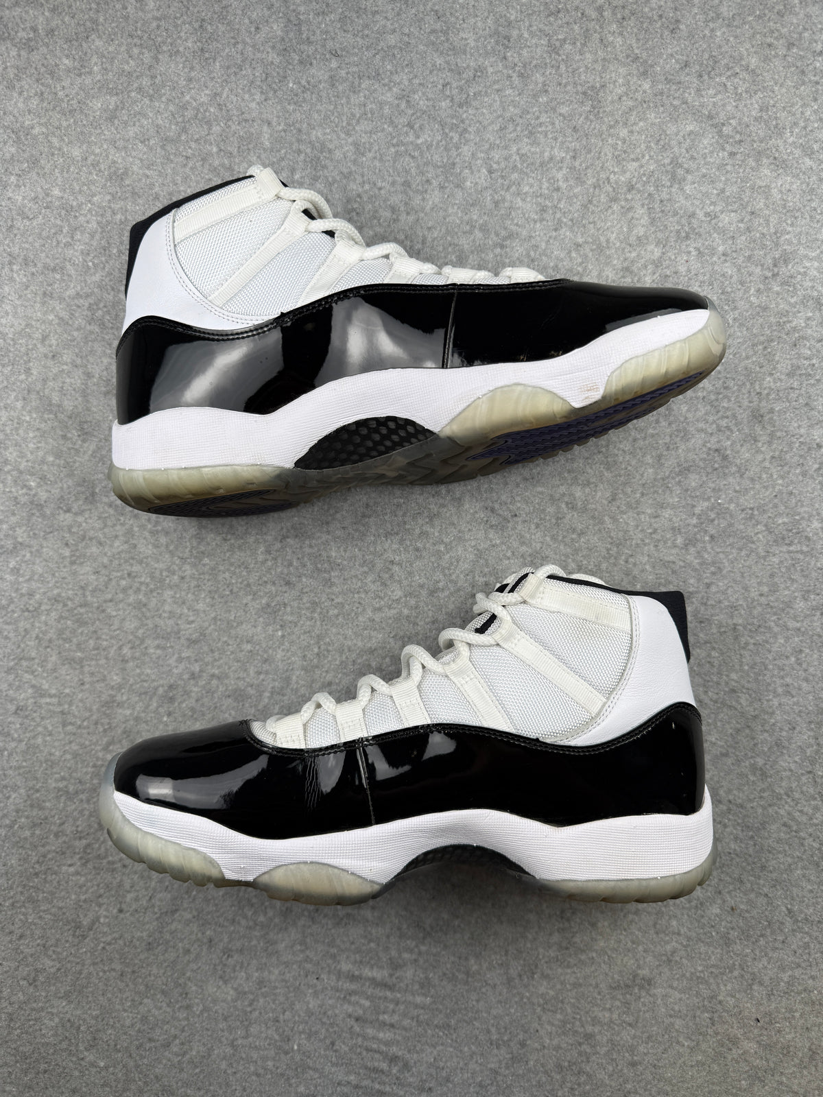 Air Jordan 11 Retro Concord 2018 (USED)