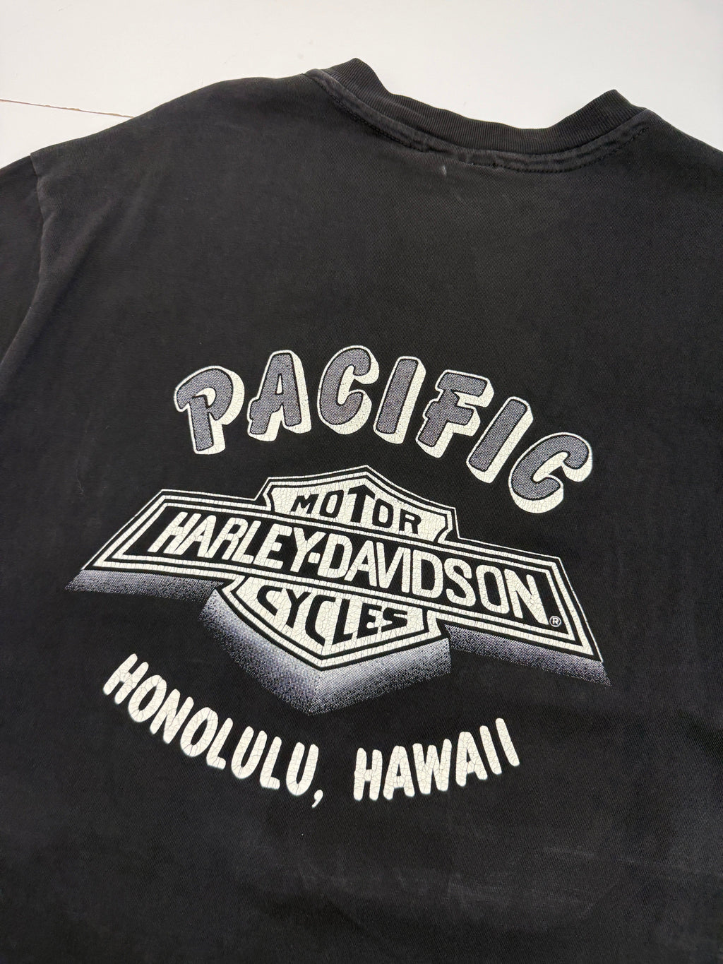 Vintage 1990s Harley Davidson Honolulu Hawaii Tee Black