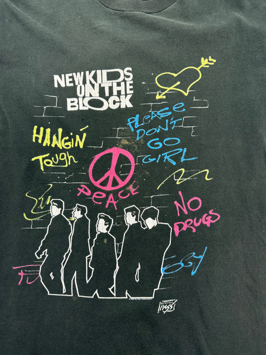 (L) Vintage '89 New Kids On The Block Tee Black | Vitnage Clothing Store Canada