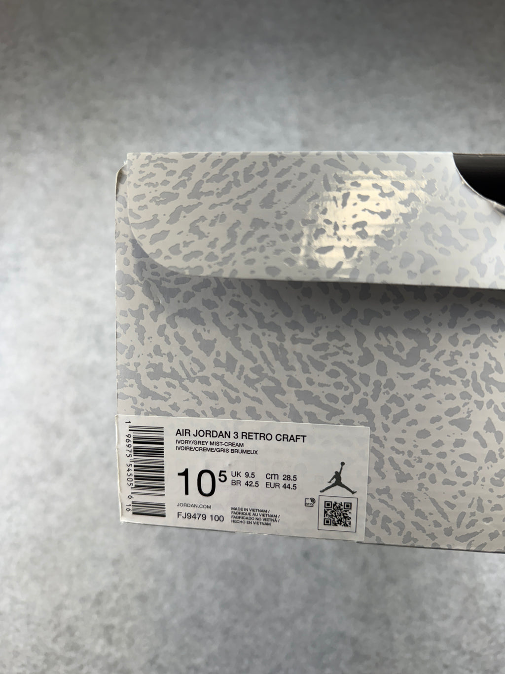 Air Jordan 3 Retro Craft Ivory (USED)
