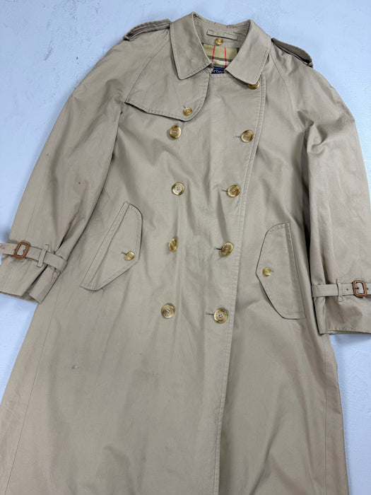 Vintage Women's Burberry Trench Coat Beige | Vitnage Clothing Store Canada