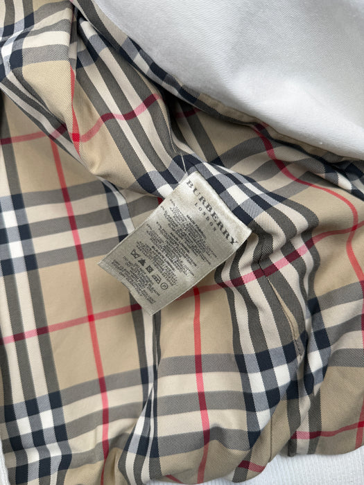 Women’s Burberry Light Jacket White (USED) | Vitnage Clothing Store Canada