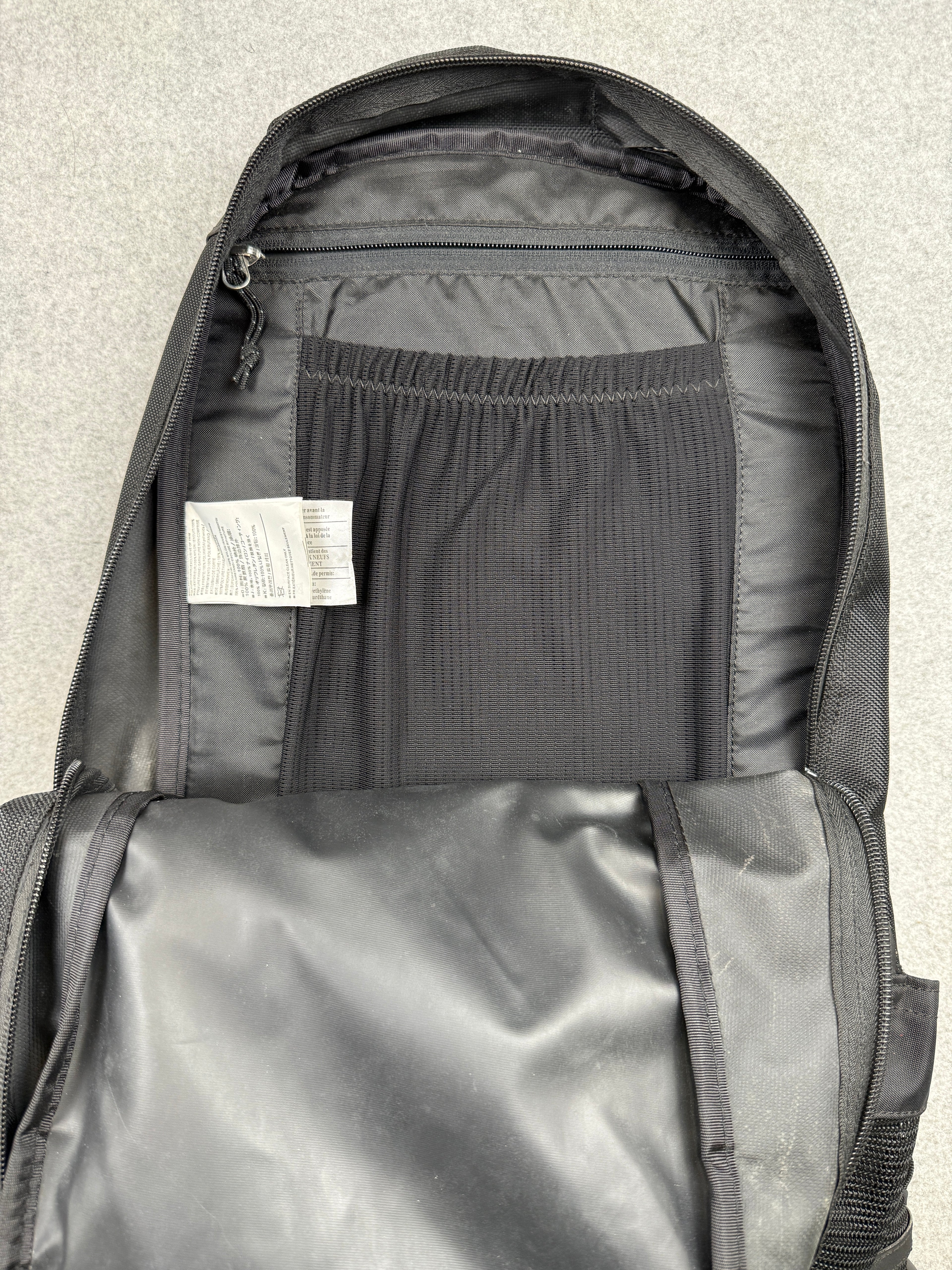 Arc'teryx Arro 22 Backpack Black/Red