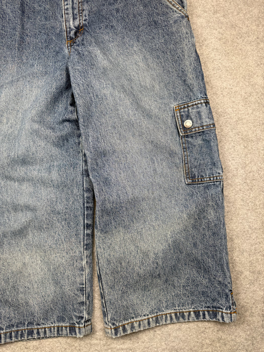 Riveted by Lee Cargo Denim Capris | Vitnage Clothing Store Canada