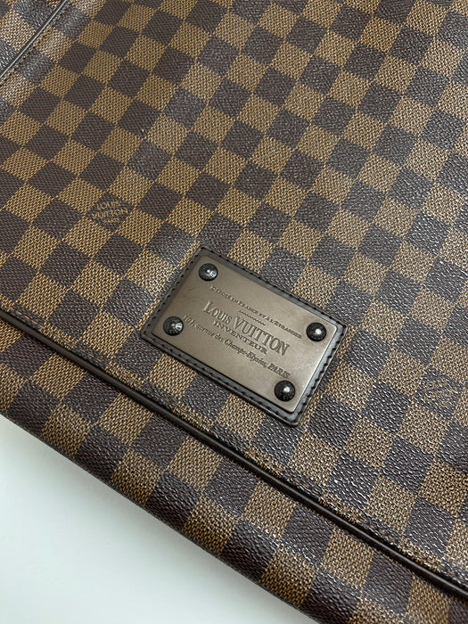 Louis Vuitton Damier Ebene Messenger Bag | Vitnage Clothing Store Canada