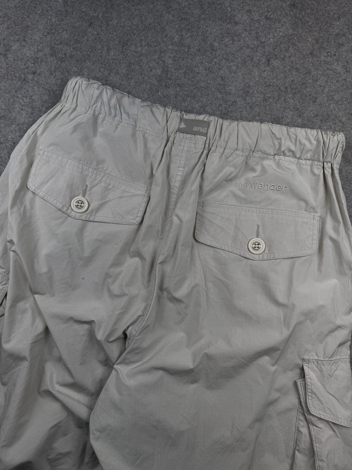 and Wander Oversized Cargo Pants Off-White (USED)