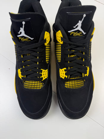 Air Jordan 4 Retro Thunder 2023 (USED)