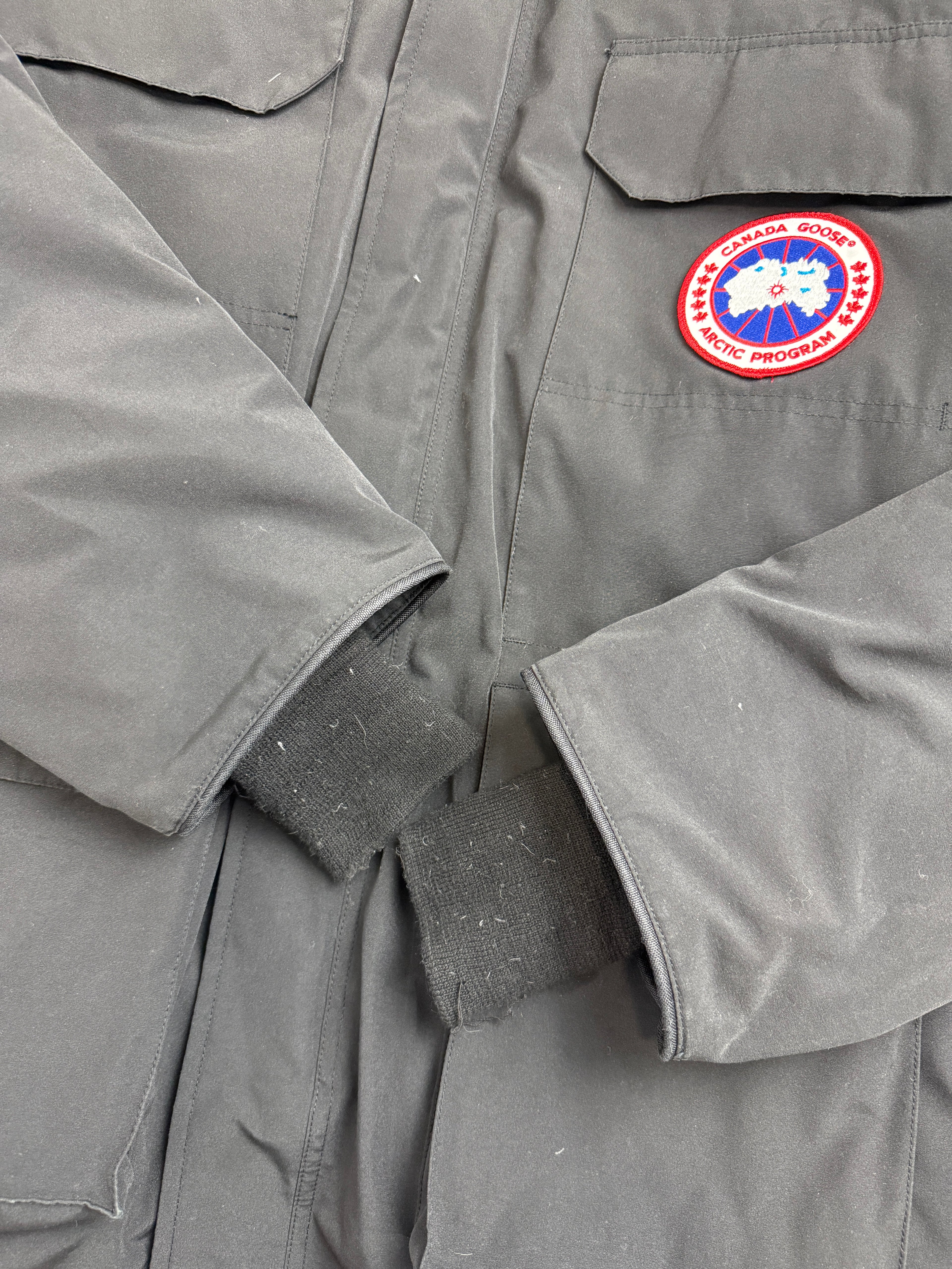 2000’s Canada Goose Expedition Parka Black (USED)