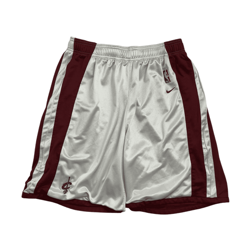 (XL) Vintage 2000s Nike Cleveland Cavaliers Shorts | Vintage Clothing Store Canada