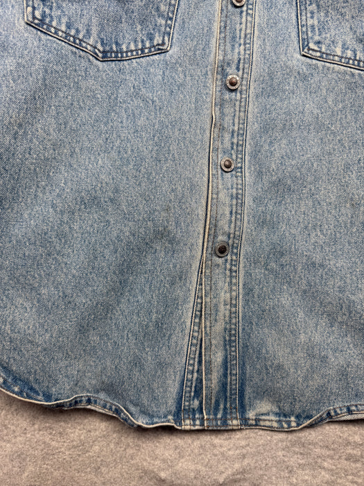 Vintage Levi's Silver Tab Button Up L/S Shirt Denim | Vitnage Clothing Store Canada