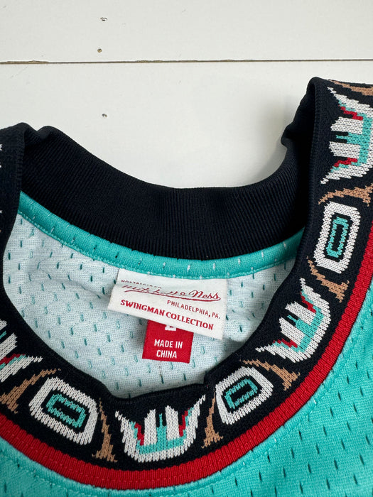 (L) Mitchell & Ness Vancouver Grizzlies Mike Bibby Jersey | Vitnage Clothing Store Canada