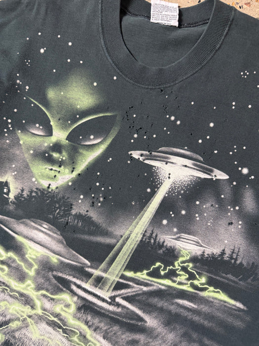 Vintage 1997 Liquid Blue Alien UFO Tee Black | Vitnage Clothing Store Canada