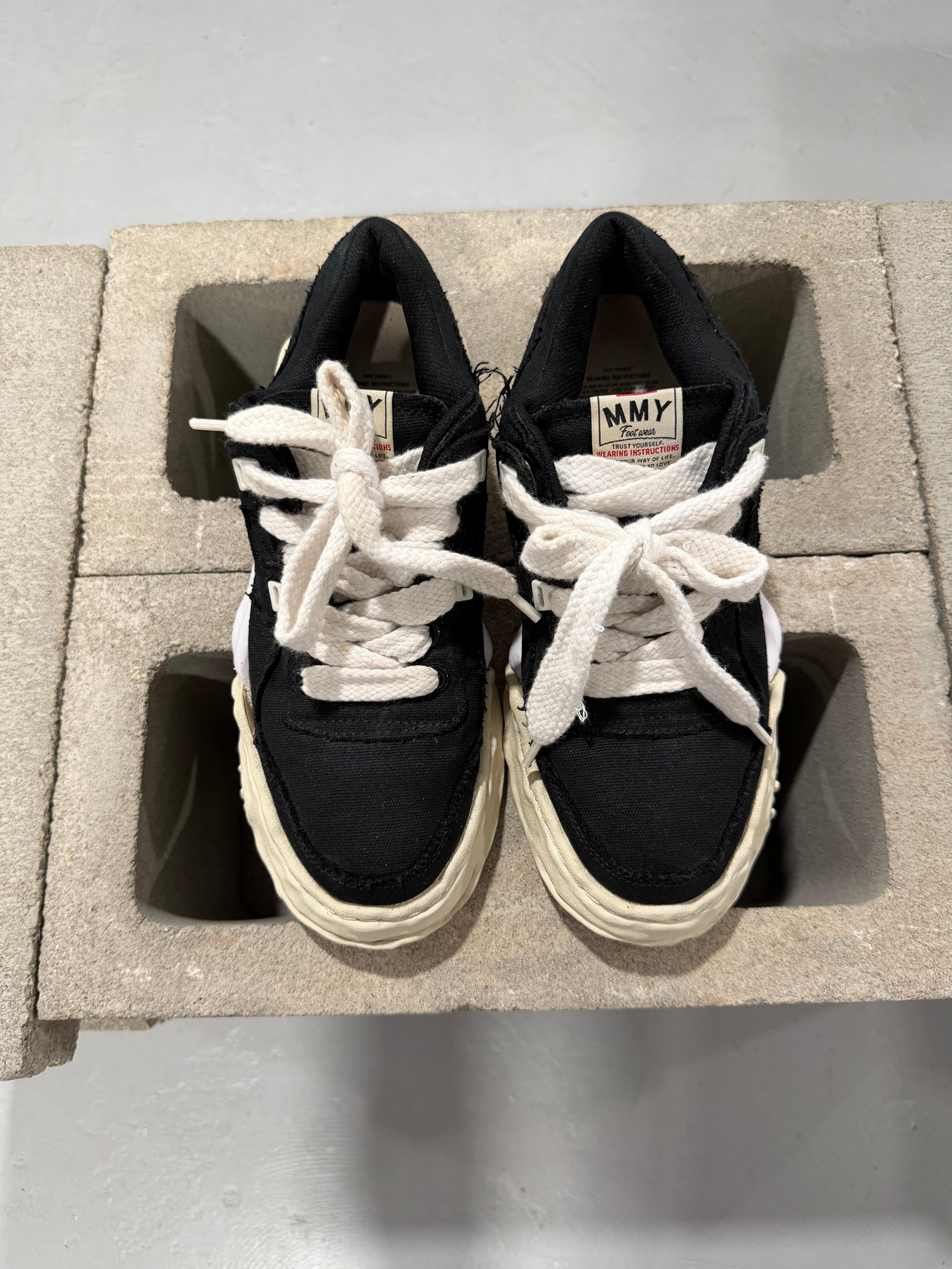 Maison Mihara Yasuhiro Parker OG Sole Canvas Low Black/White (USED)