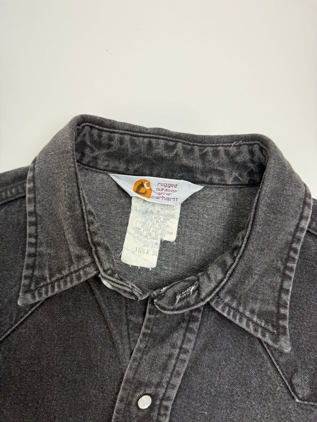 Vintage Carhartt Button-up L/S Shirt Black