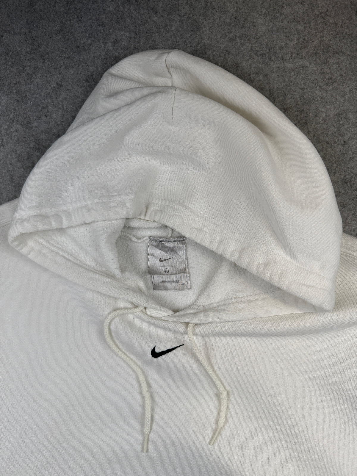 2000’s Nike Centre Swoosh Hoodie White
