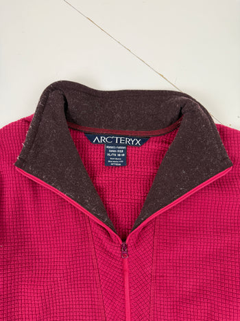 Women’s Vintage Arc'teryx Delta AR 1/2 Zip Fleece Pullover Magenta