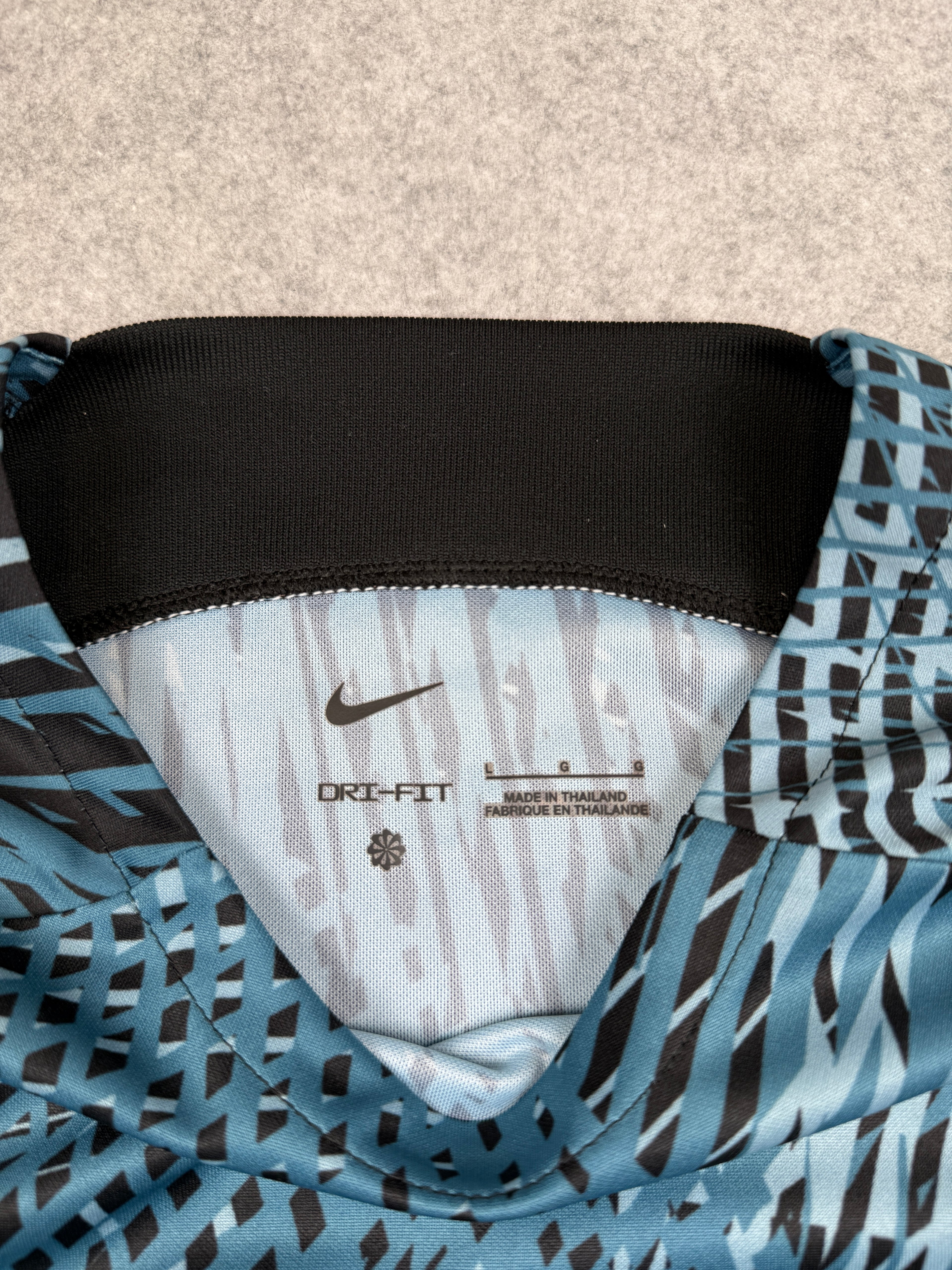 Nike Tottenham Hotspur F.C. Alejo Véliz Stadium Jersey Black/Blue
