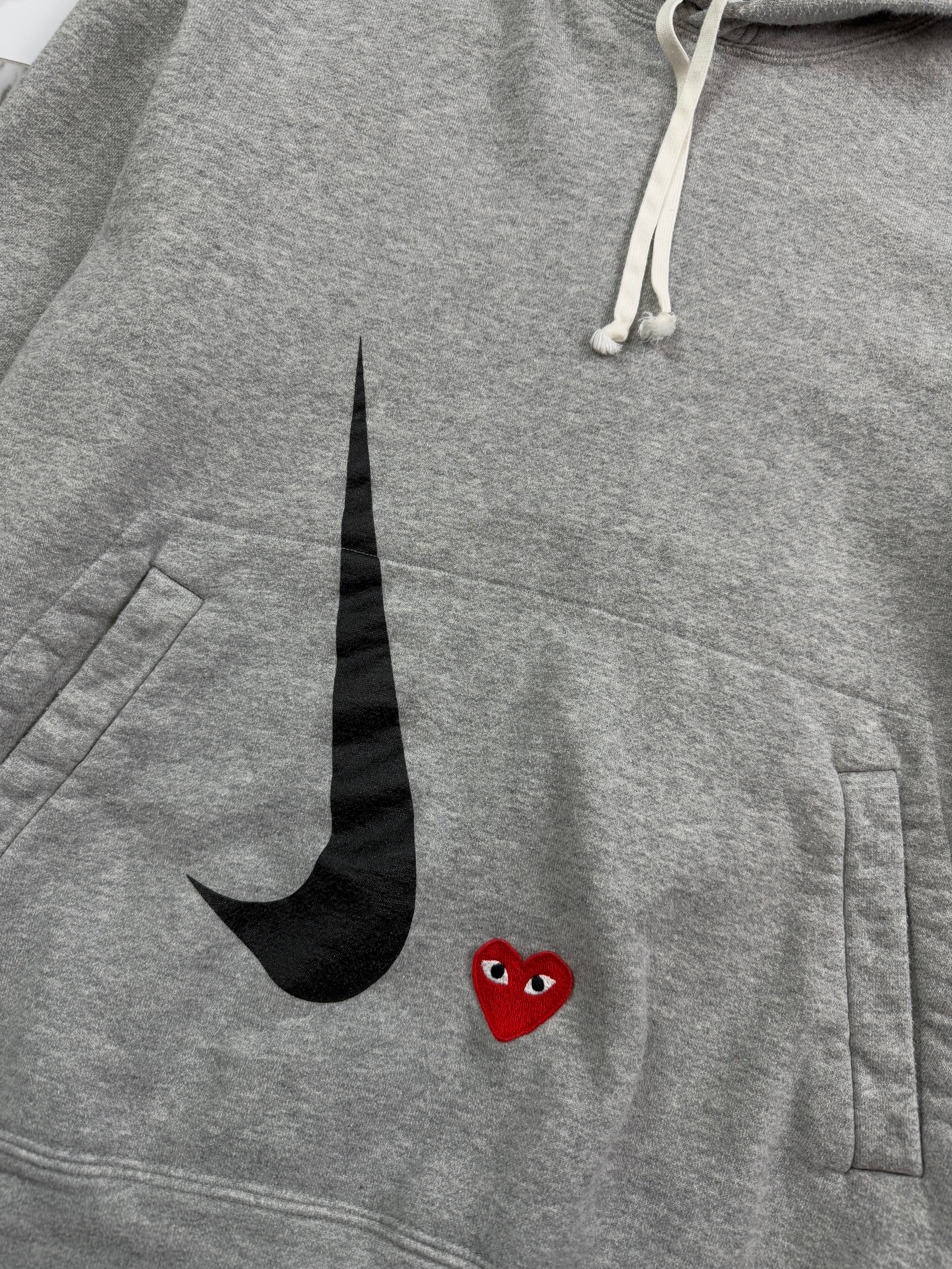 CDG Play x Nike Hoodie Grey (USED)