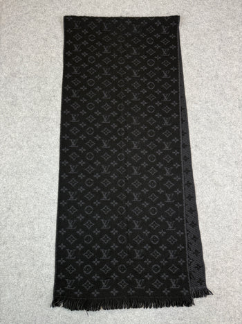 Louis Vuitton Wool Monogram Scarf Black