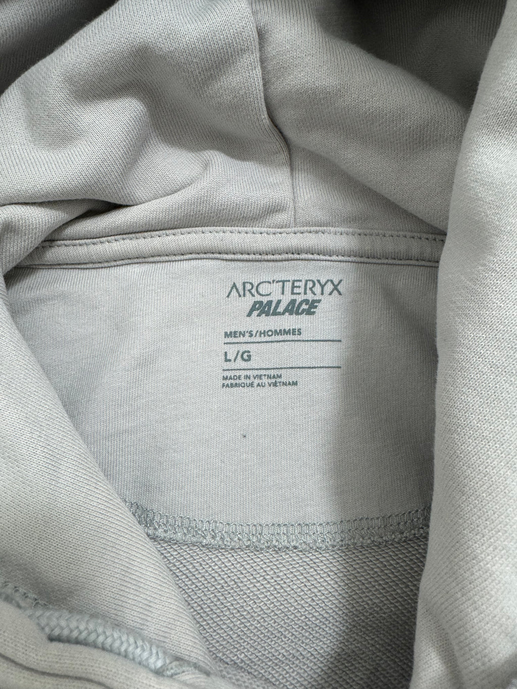 Palace x Arc'teryx Hoodie Grey (USED)