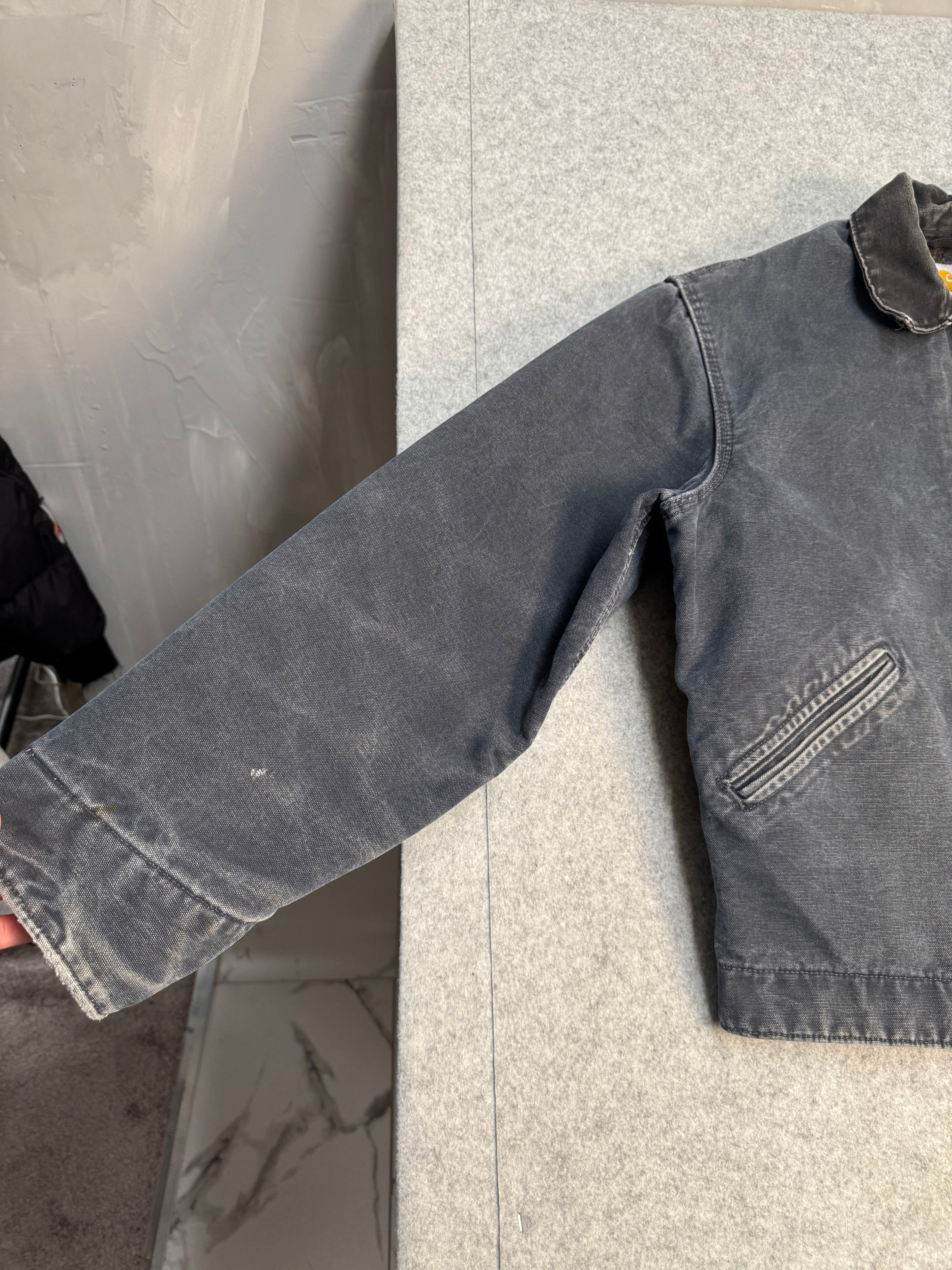 Vintage 2000’s Carhartt Detroit Work Jacket Faded Black