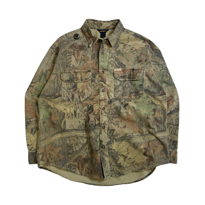 Vintage 90s Woolrich Button-up Camo | Vitnage Clothing Store Canada