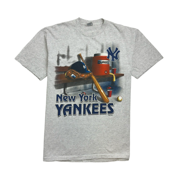 (L) Vintage 2000s New York Yankees Tee | Vitnage Clothing Store Canada