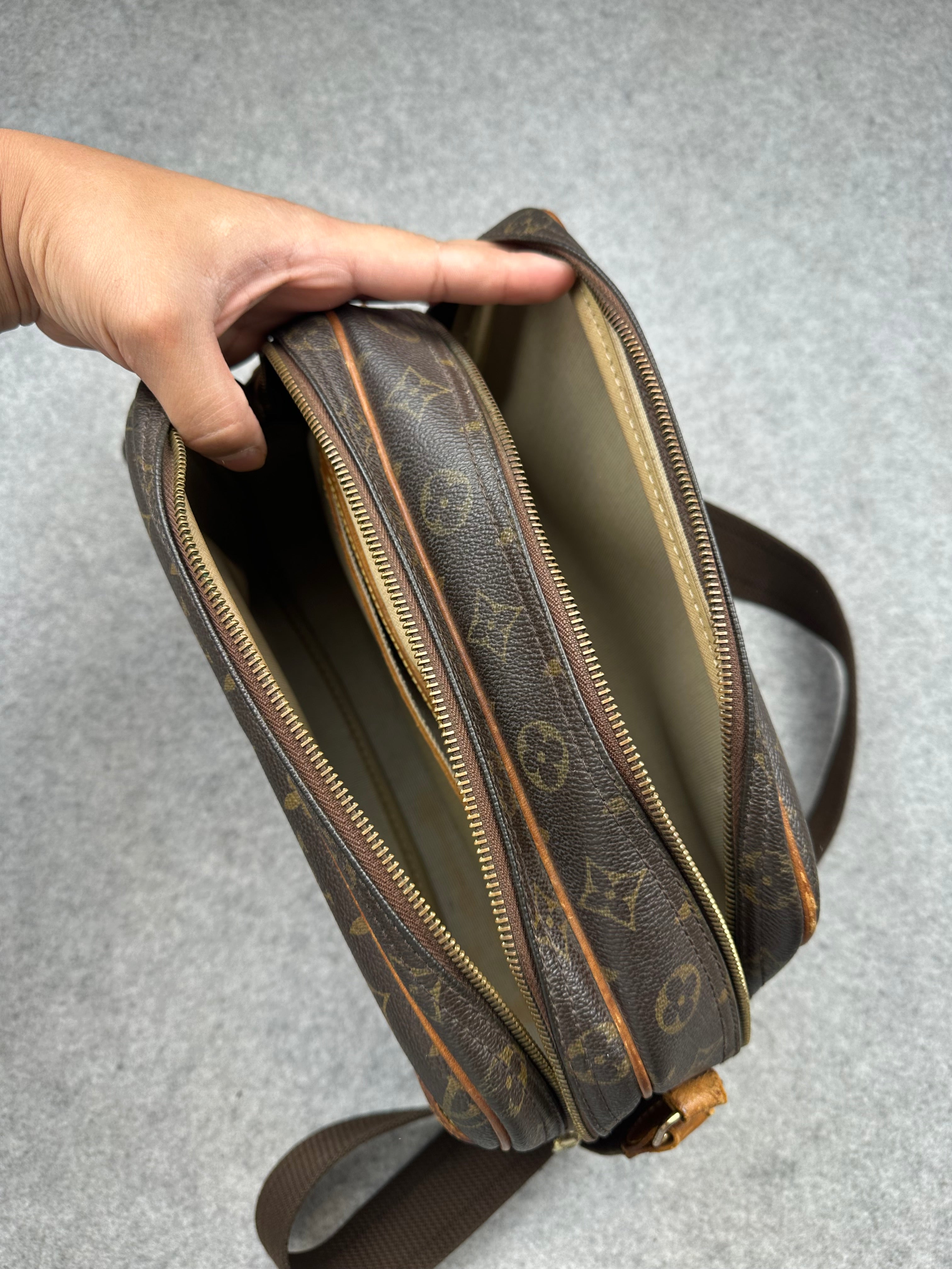 Louis Vuitton Monogram Reporter PM Shoulder Bag