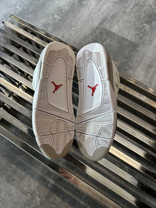 Air Jordan 4 Retro White Oreo 2021 (USED) | Vitnage Clothing Store Canada