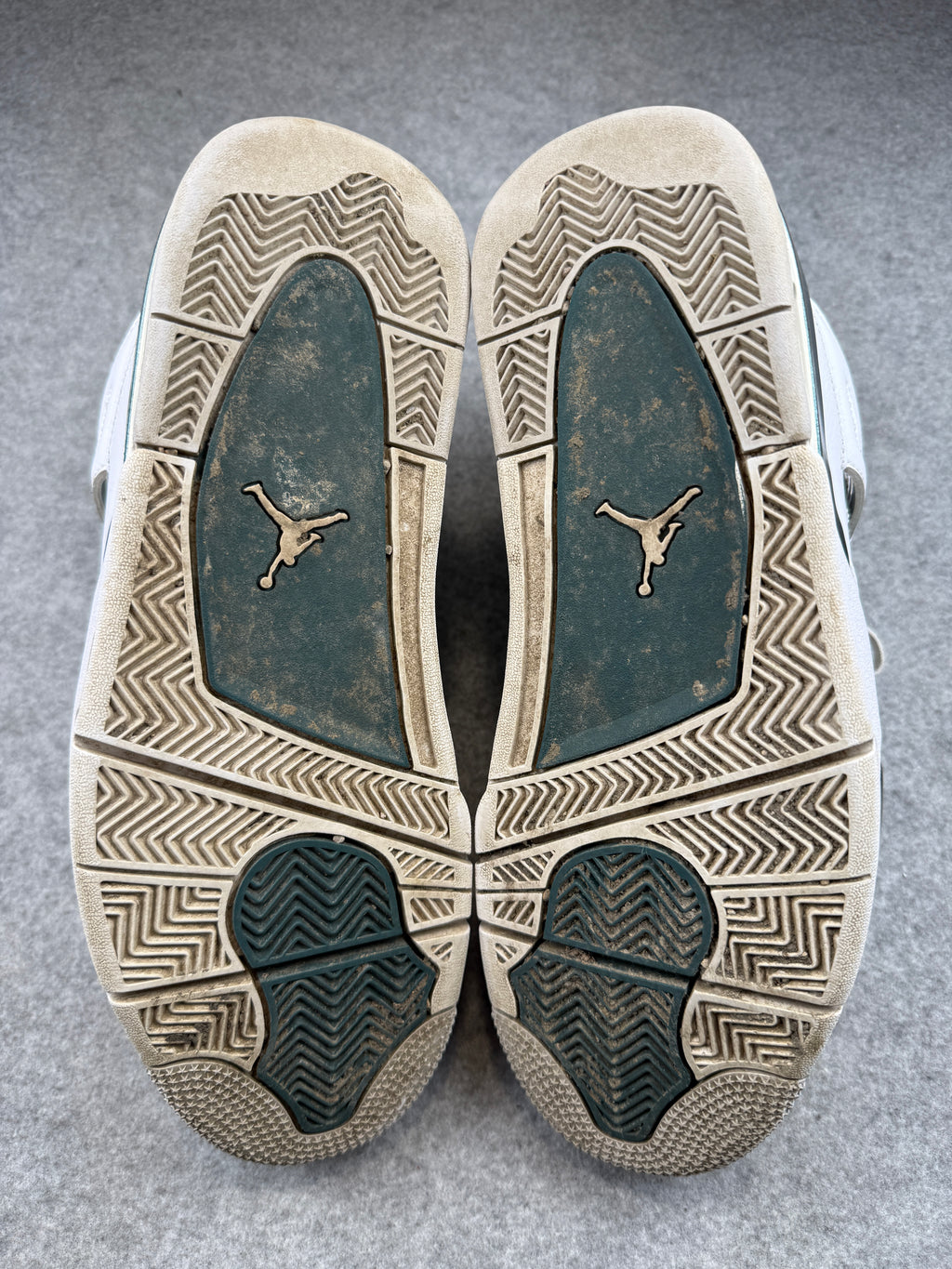 Air Jordan 4 Retro Oxidized Green (USED, NO BOX)