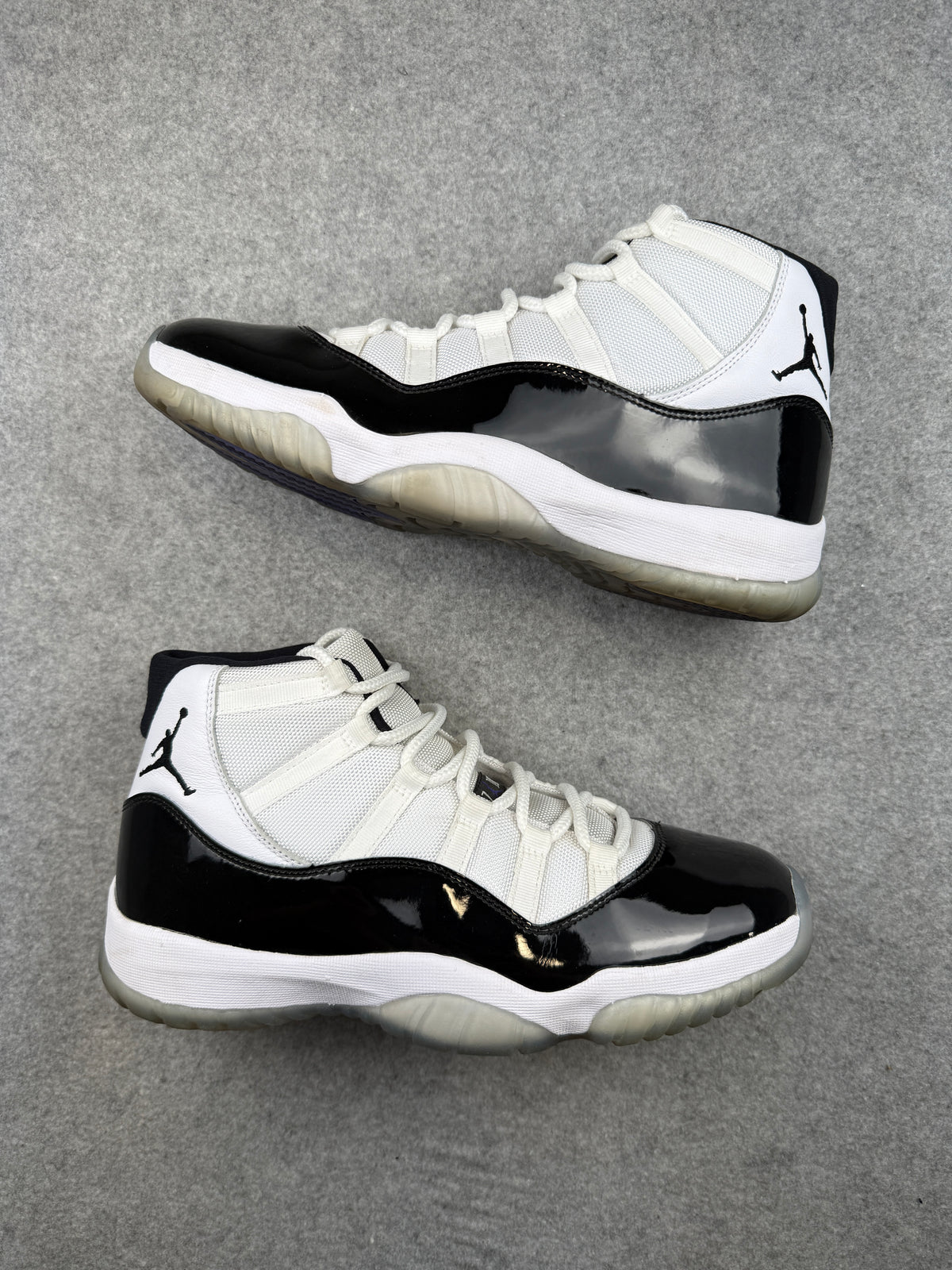 Air Jordan 11 Retro Concord 2018 (USED)