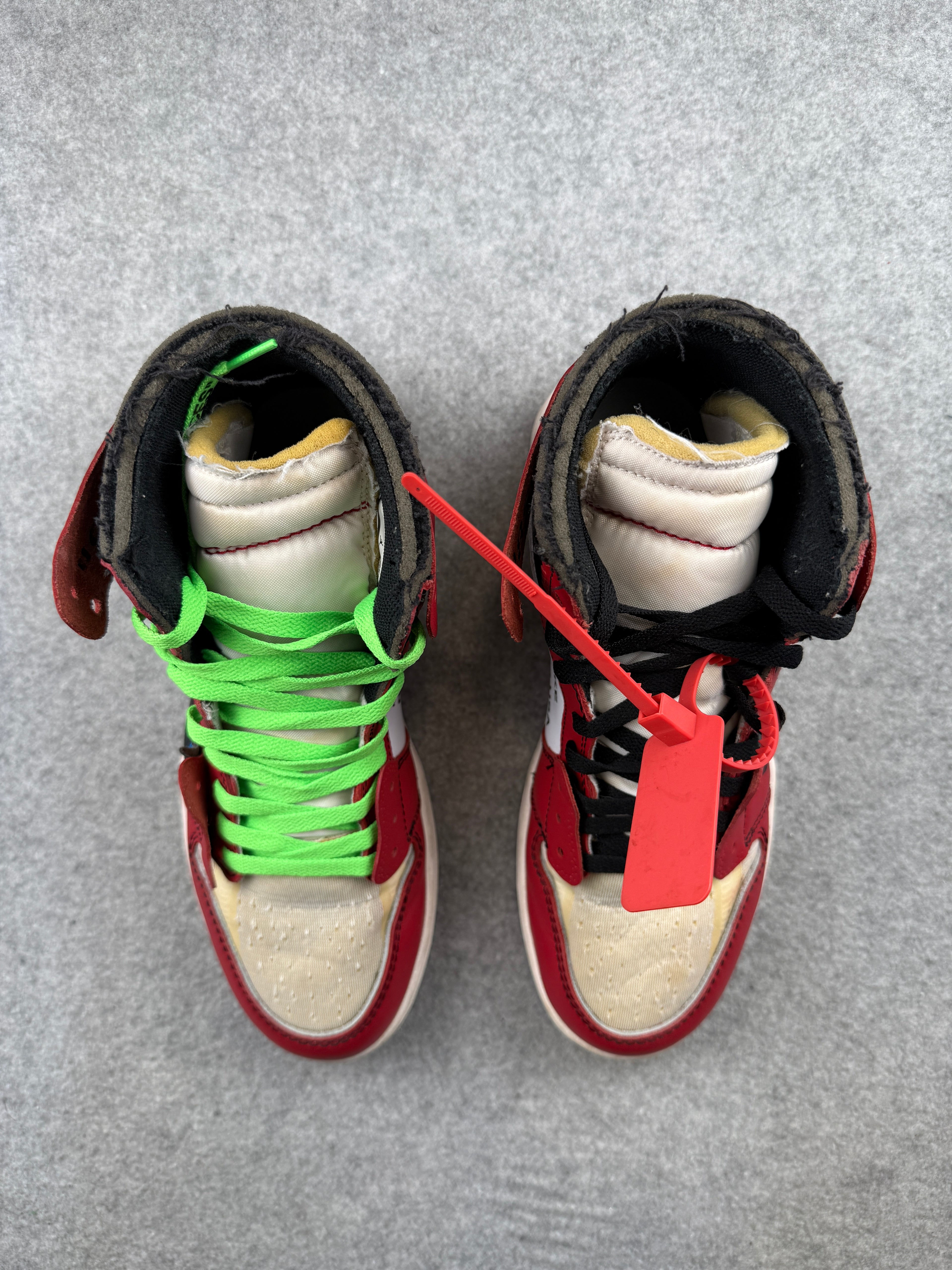 Air Jordan 1 Retro High x Off-White Chicago (USED)
