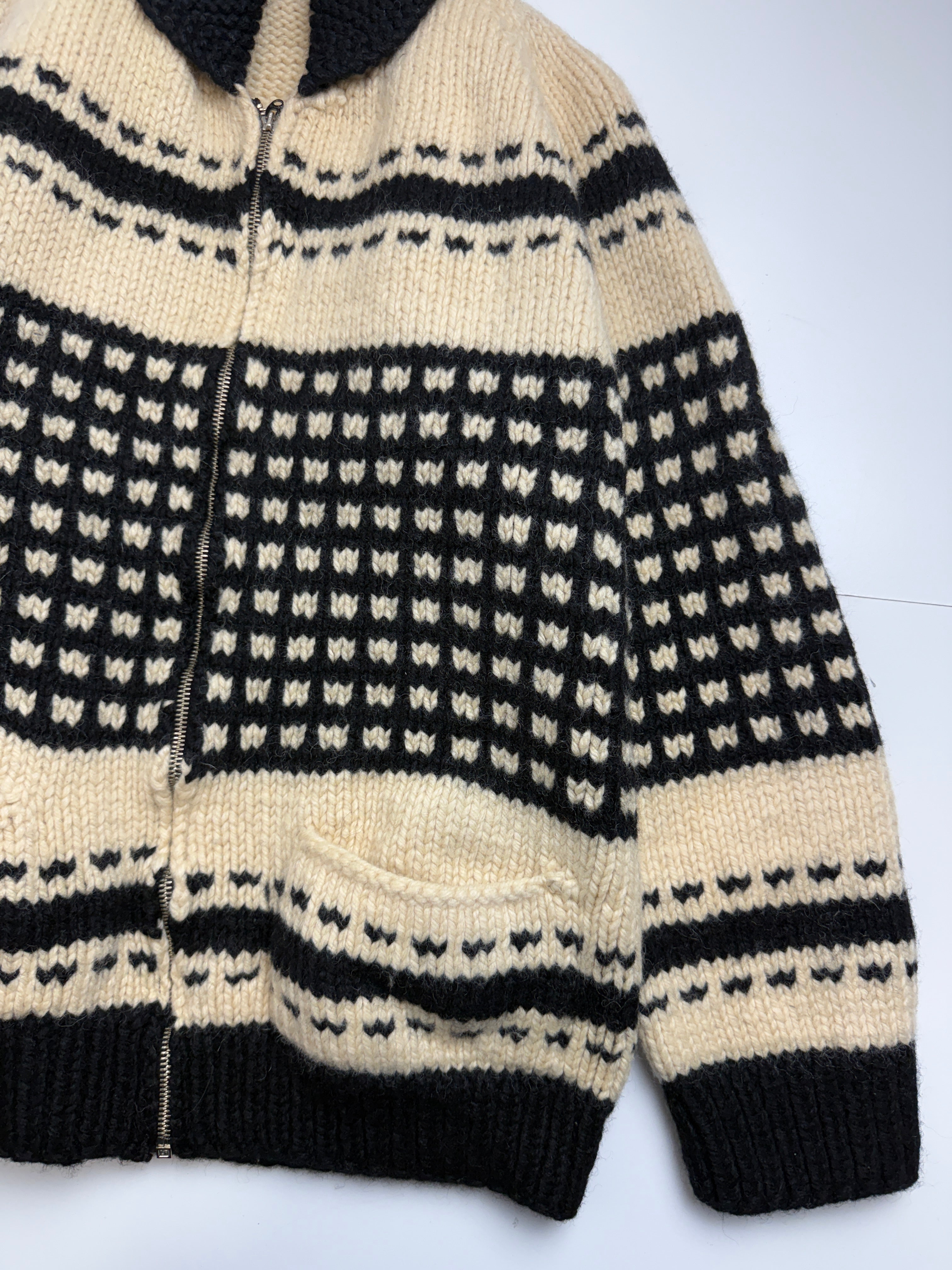 Vintage Cowichan Nordic Fair Knitted Zip Up Sweater