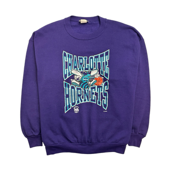 (XL) Vintage Charlotte Hornets Sweatshirt Purple