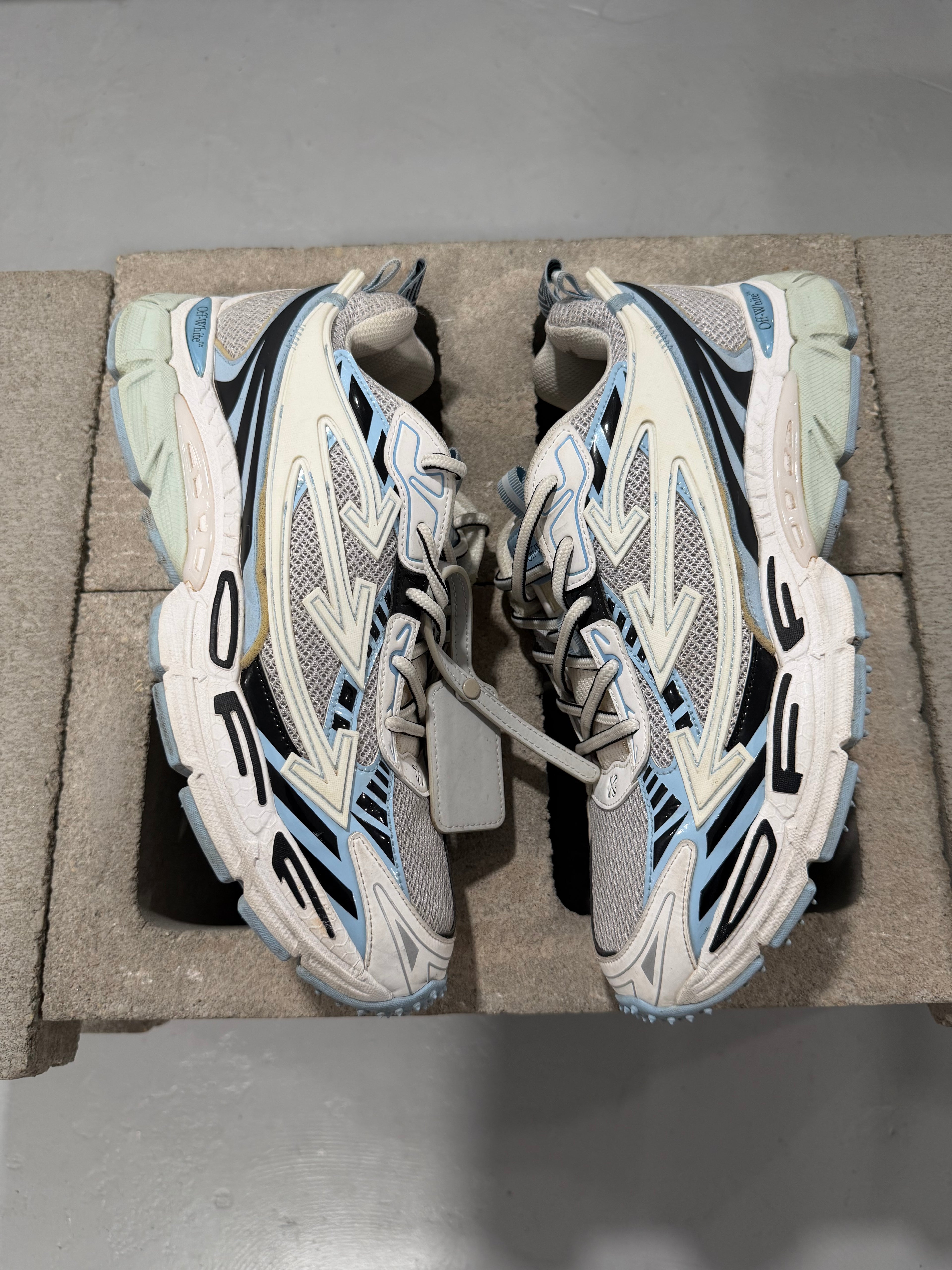 Off White Be Right Back Sneakers White/Light Blue (USED)