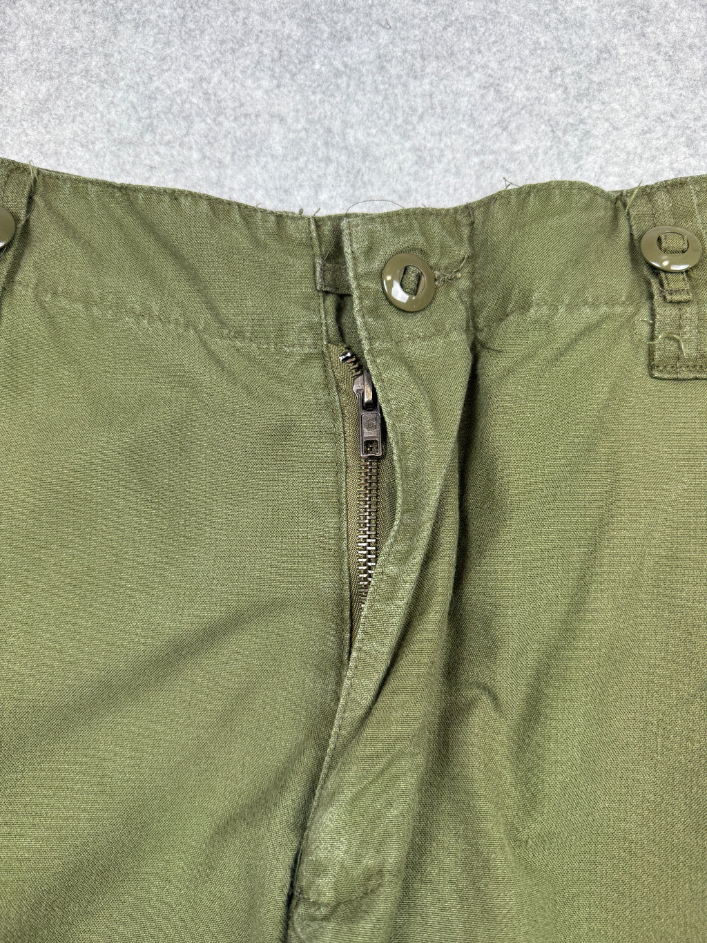 Vintage Military Issued Cargo Shorts Green