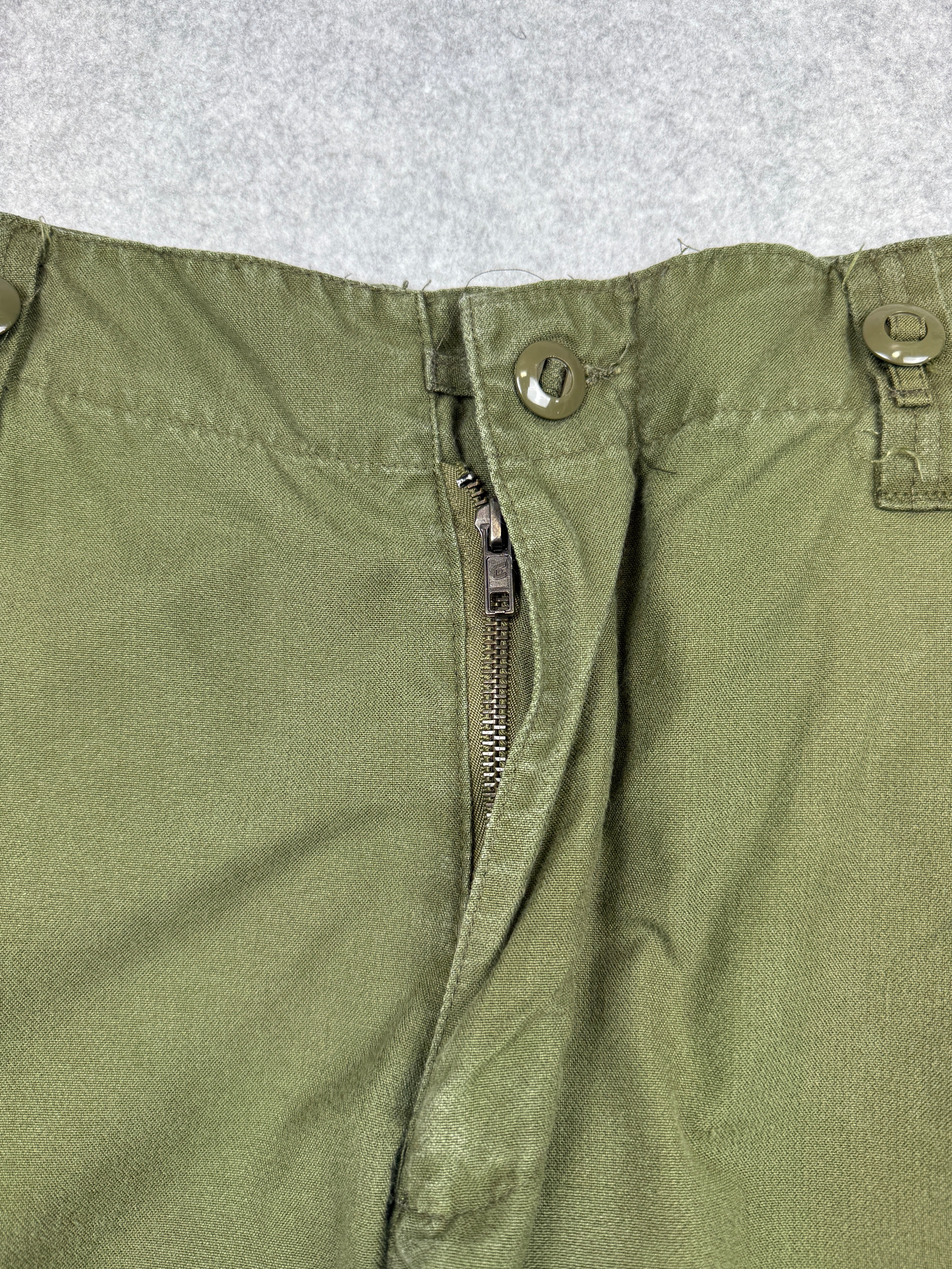 Vintage Military Issued Cargo Shorts Green