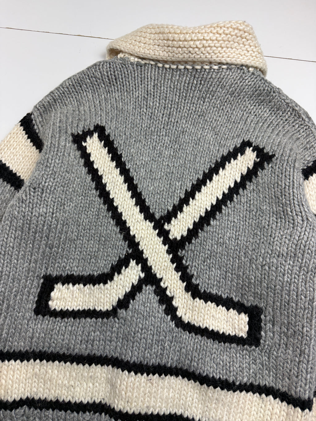 Vintage Cowichan Hockey Sticks Knitted Zip Up Sweater