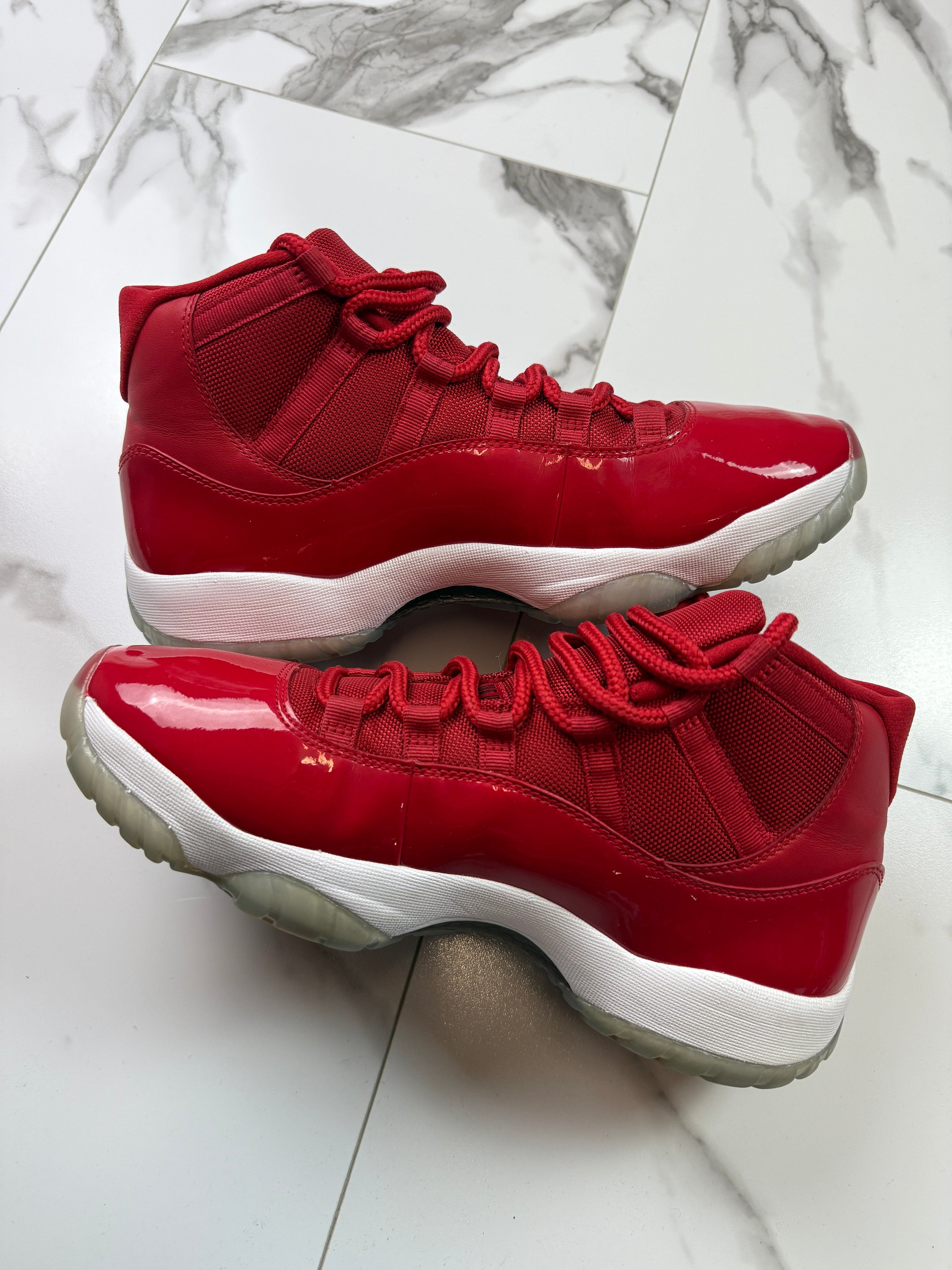 Air Jordan 11 Retro Win Like 96 (USED)