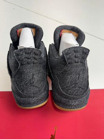 Air Jordan 4 Retro ‘Levi’s Black' (USED)