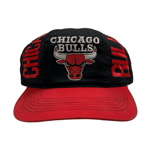 Vintage Chicago Bulls Snapback Hat Black/Red | Vintage Clothing Store Canada