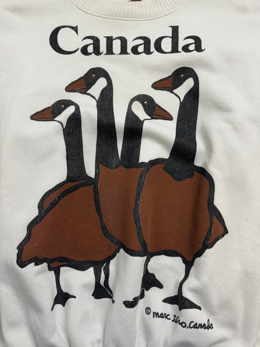 (L) Vintage Canada Geese Sweatshirt White | Vitnage Clothing Store Canada