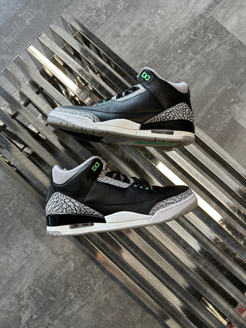 Jordan 3 Retro Green Glow (USED NO BOX) | Vintage Clothing Store Canada