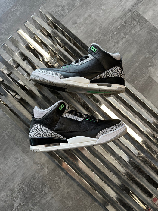 Jordan 3 Retro Green Glow (USED NO BOX) | Vitnage Clothing Store Canada