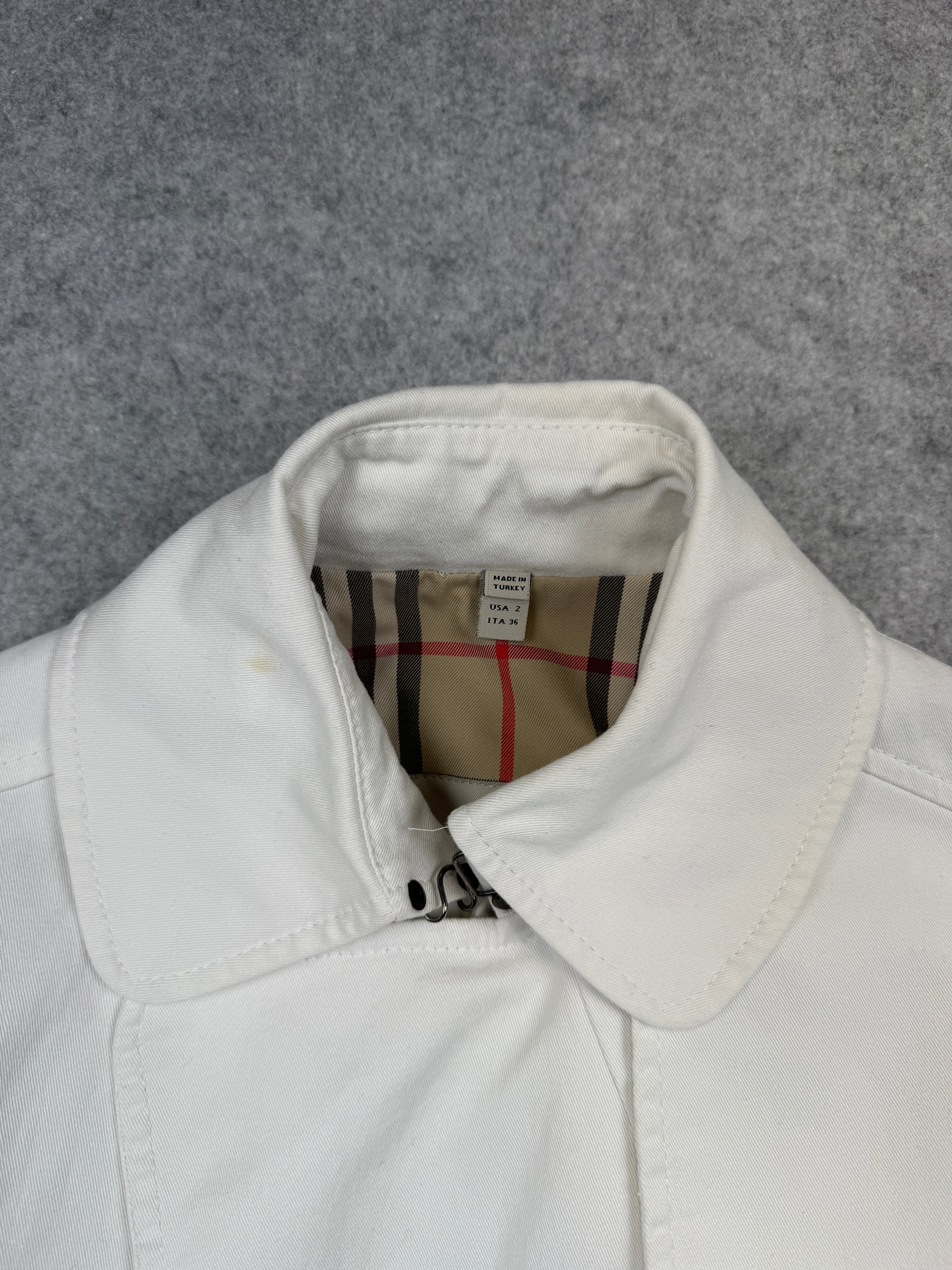 Women’s Burberry Light Jacket White (USED)